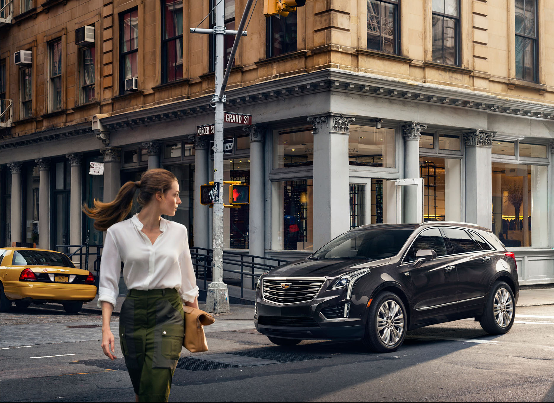 1464772353-7169-lac-XT5-front-three-quarters