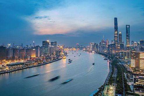 2019旅游经济发展_2019年旅游发展与投资趋势报告(2)