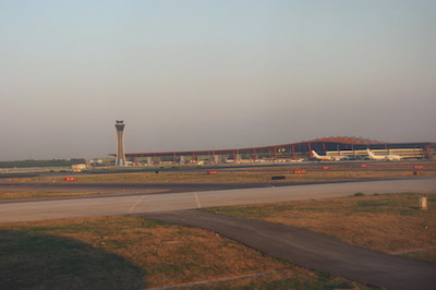 2018年中国三大机场业绩对比