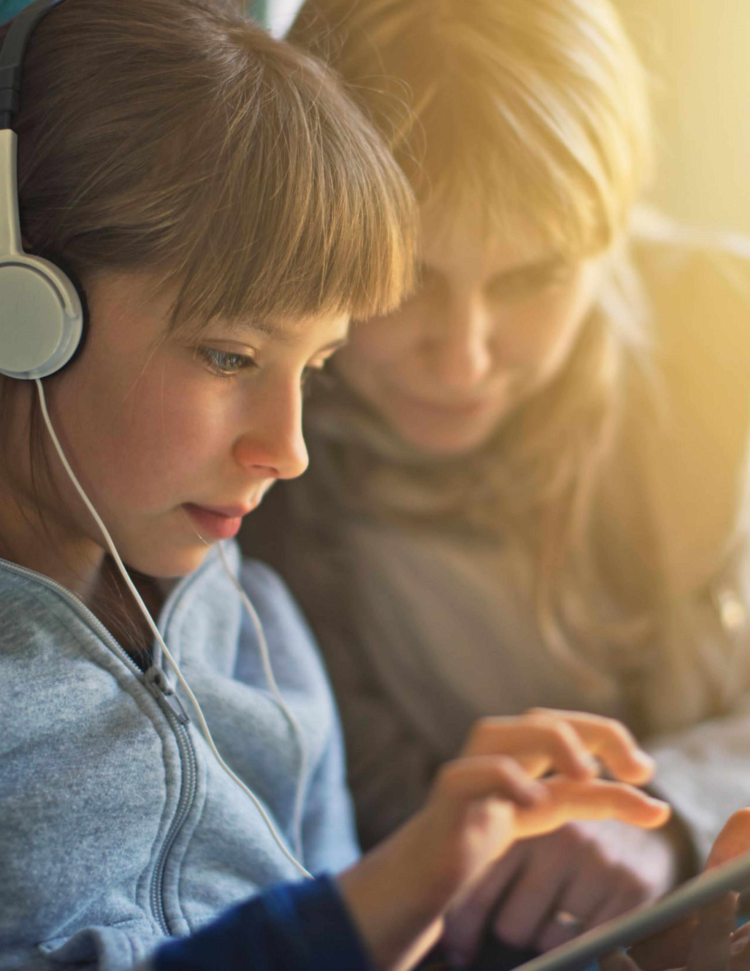 屏幕和睡眠:一份关于父母和青少年使用移动设备的报告